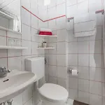 In Pjescana Uvala Mit Gemeinschaftspoo By Interhome *
