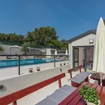 In Pjescana Uvala Mit Gemeinschaftspoo By Interhome Apartamento